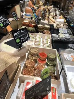 552-biocoop-salagou-magasin-bio-fromage-coupe-local.webp